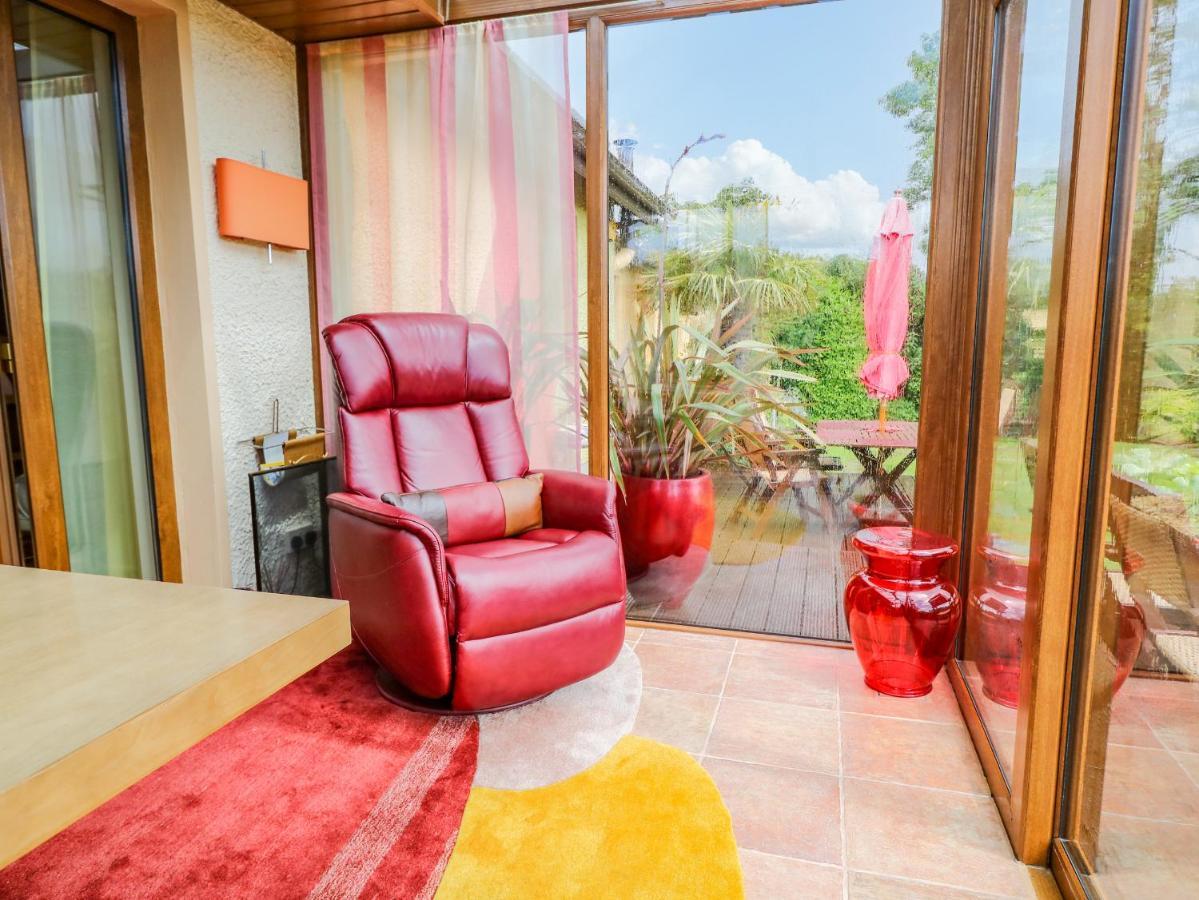 エニスキリン Marina Houseヴィラ エクステリア 写真